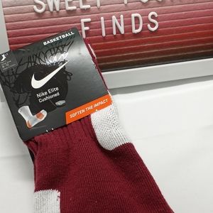 Nike Maroon Elite Cushioned Basketball Dri-Fit